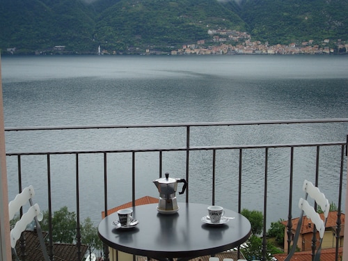 Traum-Aussicht - Familien-Apartment mit Terrasse und Garten