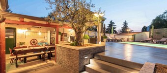 Holiday apartment with large garden and pool
