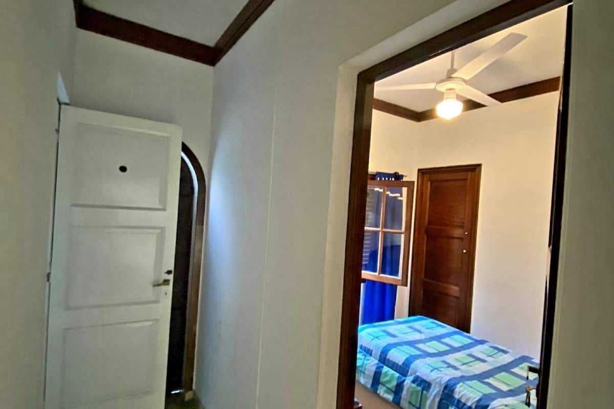 Economy Single Room, 1 Bedroom, Garden V | Ropa de cama de alta calidad, wifi gratis y decoración personalizada 