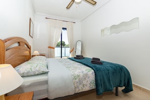 2 slaapkamers, een strijkplank/strijkijzer, gratis wifi, beddengoed