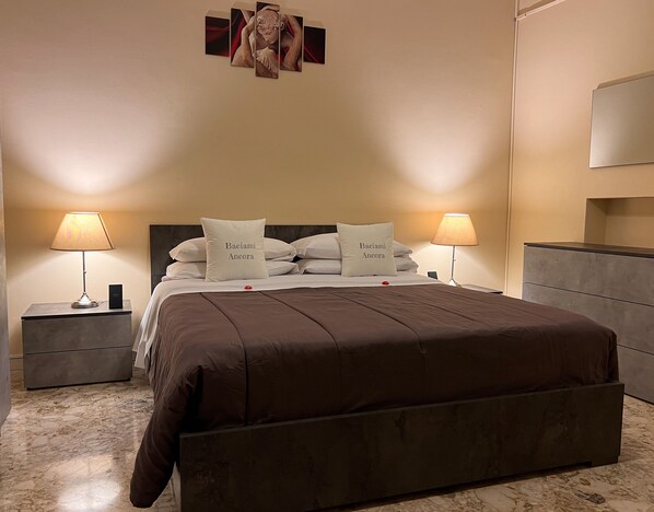 Comfort Room | 6 bedrooms, free WiFi