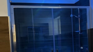 Comfort Room | Bathroom - Gruppo Baciami Ancora (Bari)