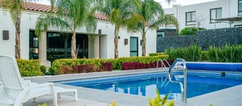Casa Familiar para 8 en Juriquilla con amenidades