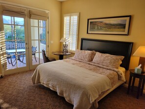 2 habitaciones, escritorio, tabla de planchar con plancha y wifi gratis