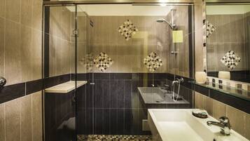 Familienzimmer | Badezimmer