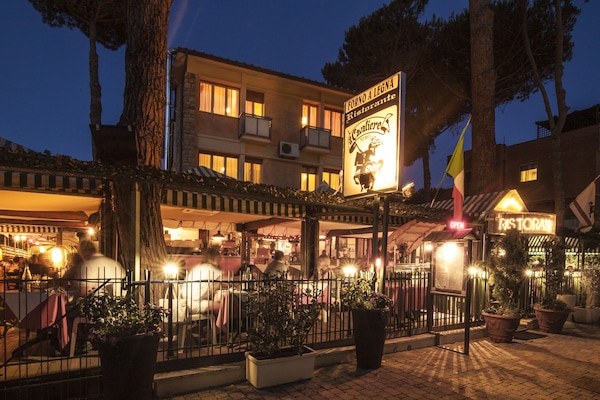 Dinner served, Italian cuisine