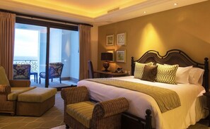 2 habitaciones, caja de seguridad en la habitación y escritorio