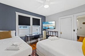 3 chambres, fer et planche à repasser, Wi-Fi, draps fournis