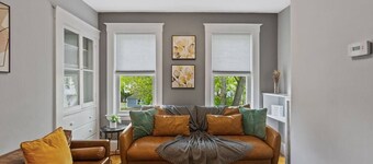 Cozy house close to Brandeis, Bentley, Moody St