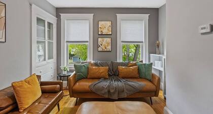 Cozy house close to Brandeis, Bentley, Moody St