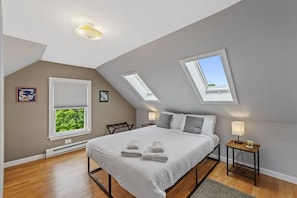 4 chambres, fer et planche à repasser, Wi-Fi, draps fournis