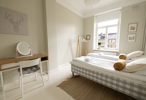 1 bedroom, iron/ironing board, free WiFi