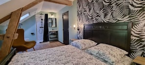10 chambres, bureau, fer et planche Ă repasser, Wi-Fi gratuit