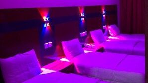 스탠다드 트윈룸 | 책상, 무료 WiFi