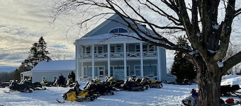 Cozy Home located in downtown Big Bay