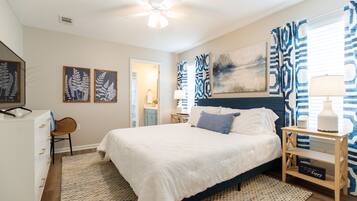 3 soveværelser, skrivebord, strygejern/strygebræt, weekendseng