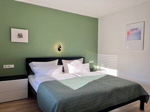 In-room safe, laptop workspace, soundproofing, iron/ironing board - Berghotel Waidmannsheil (Battenberg)