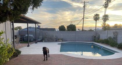3bd house with pool conveniently located near Scottsdale, Tempe, and Papago Park