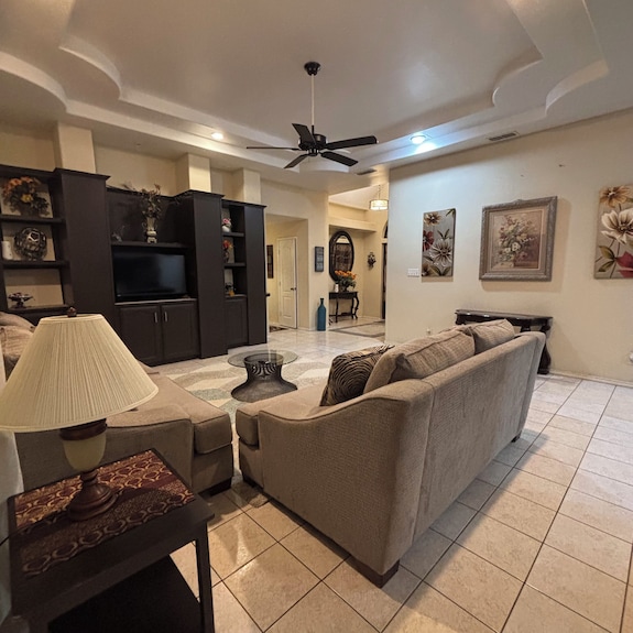 Family Friendly Gem With Patio - Pharr, TX