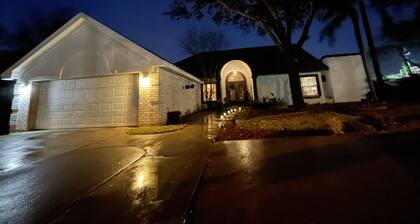 Family Friendly Gem with Patio