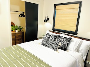 2 habitaciones, tabla de planchar con plancha, wifi y ropa de cama