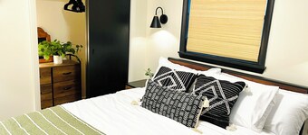 Peaceful 2 Bedroom Forest Retreat w/ Sauna!