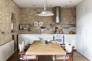 Fridge, microwave, oven, dishwasher - Historical stone house renovated with modern style (Girona)