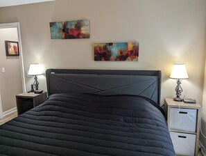 3 bedrooms, desk, iron/ironing board, free WiFi