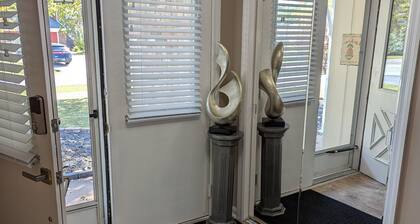 Cozy and Quiet Three Bedroom Two Bathroom Ranch