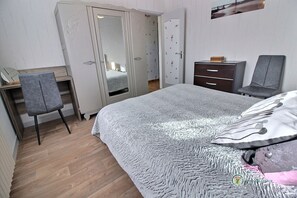 1 bedroom, iron/ironing board, free WiFi, bed sheets