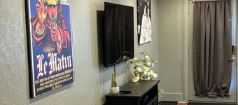 Discover Ohio charm near caverns - 7 min, “Friends” Joey & Chandlers apt 