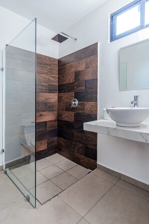 Superior Room | Bathroom