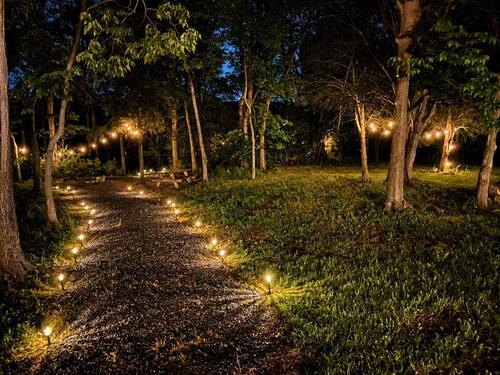 5-Minute Walk to Winery & Battlefield 1-Acre Wine Weekend Getaway w/ Fire Pit