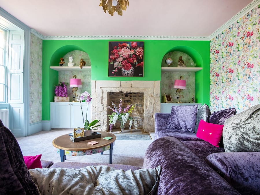 Romantic House | Living area