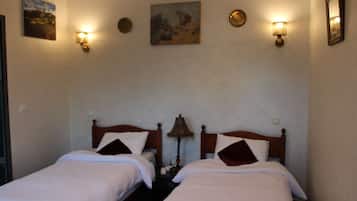 4 bedrooms, WiFi, bed sheets