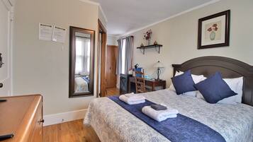 Klassieke kamer | Individueel gedecoreerd, individueel gemeubileerd, gratis wifi