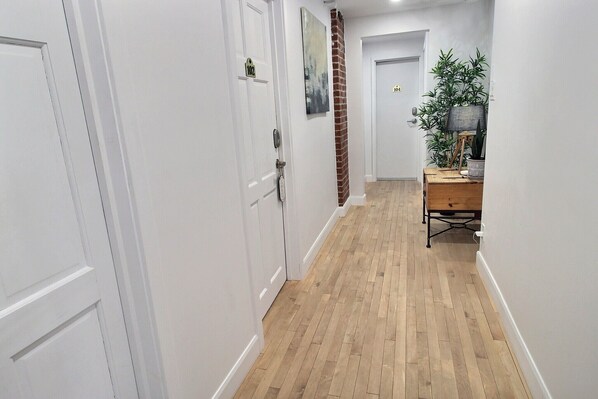 Lobby - Auberge l'Orpailleur (Val-d'Or)