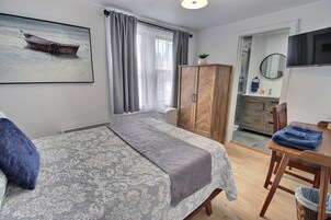 Decoración personalizada, muebles diferentes y wifi gratis 