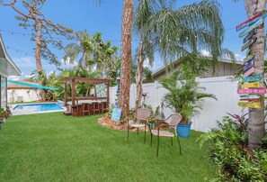 المنطقة المحيطة بالمنشأة