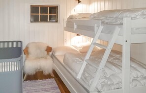 2 bedrooms, travel cot