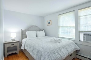 5 室のベッドルーム、アイロン / アイロン台、WiFi、ベッドシーツ