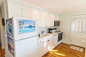 Fridge, microwave, oven, stovetop - East End Condo Across from Assoc Beach! (Provincetown)