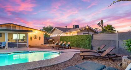 El Moro Resort ★Heated Pool Included-Arizona Room-FirePit-Golf-Foosball★