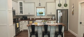 Tranquil Country Getaway near Bois D' Arc Lake and Lake Bonham.