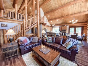 TV, fireplace, offices - Discounts! Epic Views, Spectacular Custom Log Cabin w/Hot Tub, Fireplace - Moose Tracks Cabin (Fairplay)