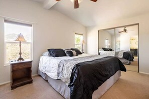 4 bedrooms, WiFi - New !!! Peaceful Mountain View Resort (Tehachapi)