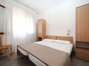 2 habitaciones, cuna de viaje, wifi y ropa de cama 