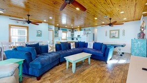 Télévision, table de tennis de table