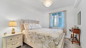 2 bedrooms, iron/ironing board, free WiFi, bed sheets - 30-night min. Clubhouse Open Heritage Landing Golf Club Golf Membership Transfer Included (Punta Gorda)