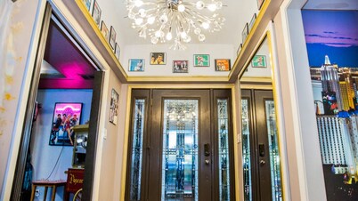 Celebrity Estate Next to the Strip! Huge Indoor Heated Pool,Spa,Tropical,Arcade,